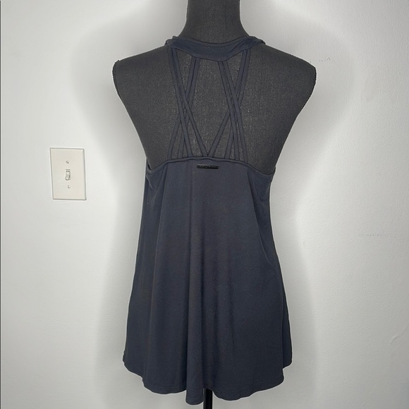 DONNA KARAN Women's Black Sleeveless Top - Picture 1 of 11